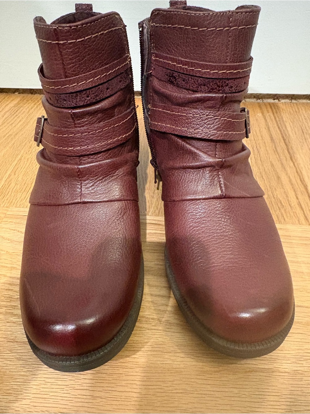 Earth Origins Merlot Leather Zip-up Boot Sz 11